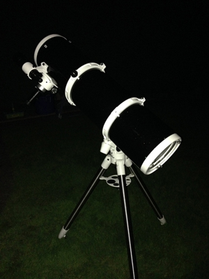 SkyWatcher 200